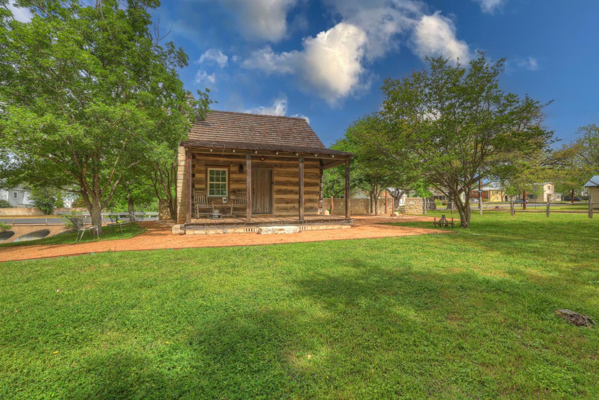 Town Creek Cabin Walk To Main St Βίλα Φρέντερικσμπεργκ Εξωτερικό φωτογραφία